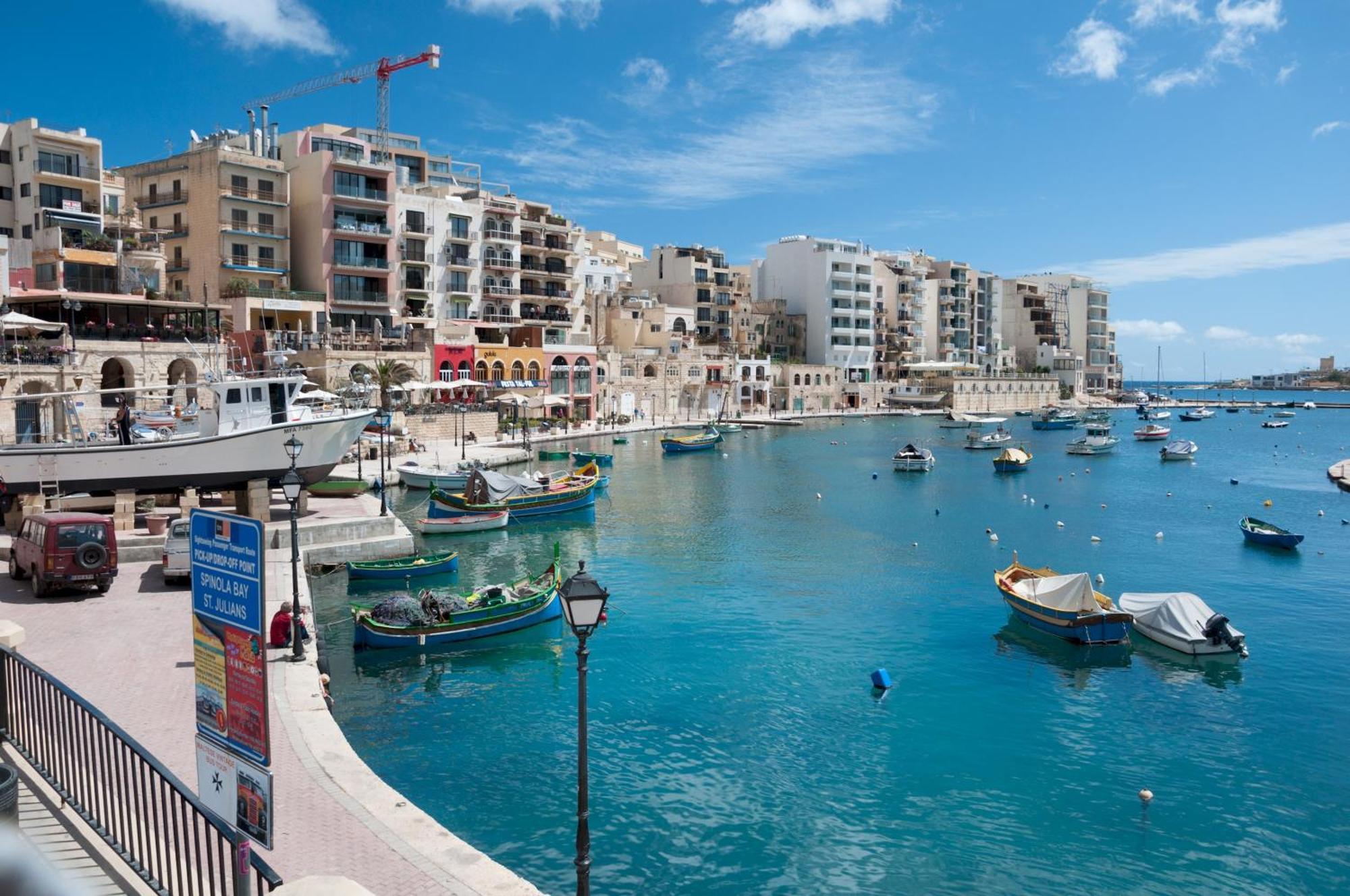 Central Sliema 3-Bedroom Retreat Exterior foto